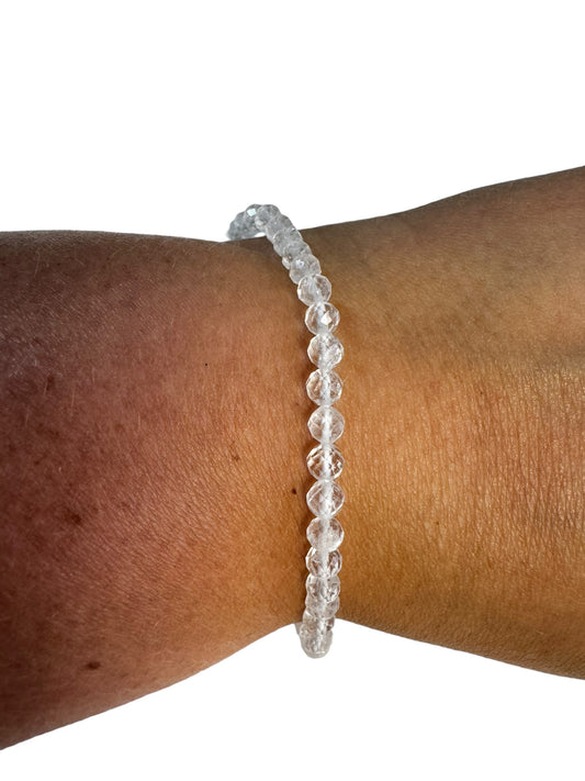 4mm facettiertes Bergkristall Armband